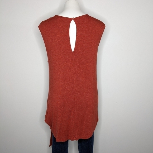 ✨3/$15 Anthro Vanessa Virginia burnt red/orange drop tie sleeveless tank S - Picture 3 of 8